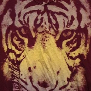 American eagle tiger v-neck shirt